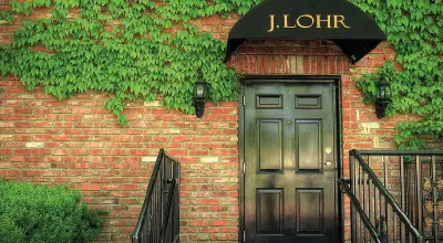 J. Lohr