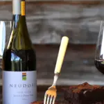 cata de botella Vino Tinto Neudorf Home Block Moutere Pinot Noir 2021